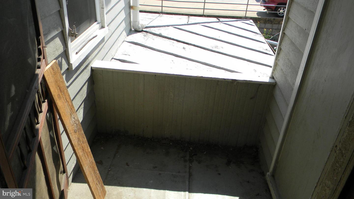 309 N MAIN ST, EDINBURG, Virginia 22824, 3 Bedrooms Bedrooms, ,2 BathroomsBathrooms,Residential,For sale,309 N MAIN ST,VASH2012128 MLS # VASH2012128