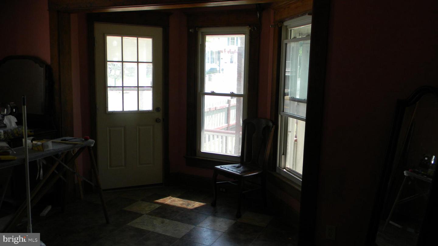 309 N MAIN ST, EDINBURG, Virginia 22824, 3 Bedrooms Bedrooms, ,2 BathroomsBathrooms,Residential,For sale,309 N MAIN ST,VASH2012128 MLS # VASH2012128