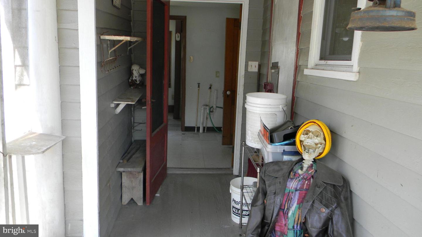 309 N MAIN ST, EDINBURG, Virginia 22824, 3 Bedrooms Bedrooms, ,2 BathroomsBathrooms,Residential,For sale,309 N MAIN ST,VASH2012128 MLS # VASH2012128