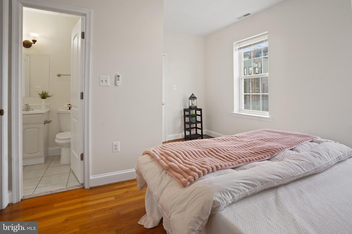 435 KENNEDY ST NW #3, WASHINGTON, District Of Columbia 20011, 2 Bedrooms Bedrooms, ,2 BathroomsBathrooms,Residential,For sale,435 KENNEDY ST NW #3,DCDC2215782 MLS # DCDC2215782 435 KENNEDY ST NW #3, WASHINGTON, District Of Columbia 20011, 2 Bedrooms Bedrooms, ,2 BathroomsBathrooms,Residential,For sale,435 KENNEDY ST NW #3,DCDC2215782 MLS # DCDC2215782