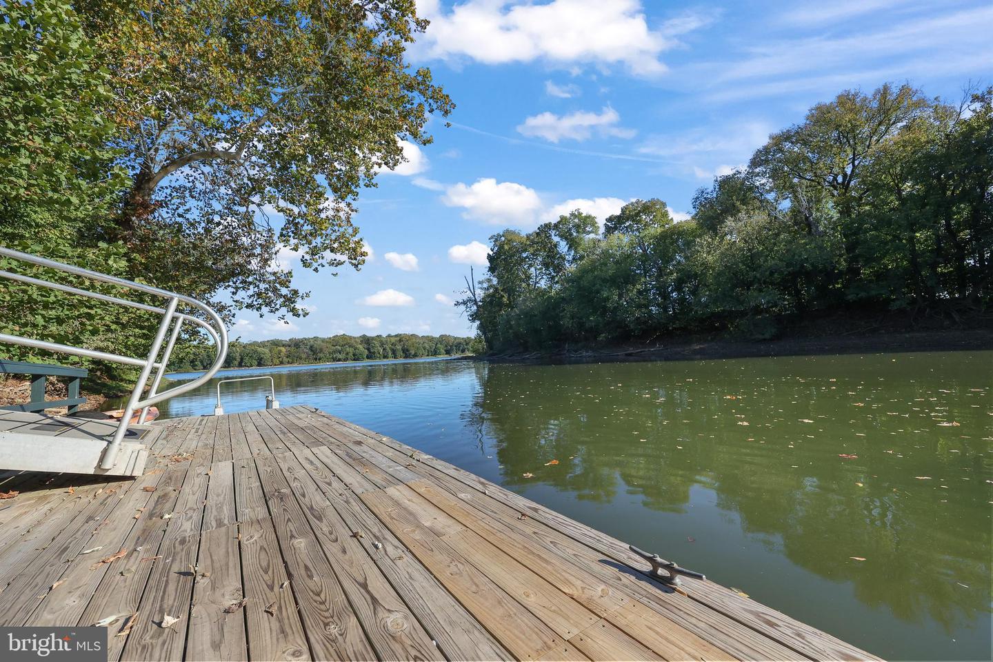 18441 LANIER ISLAND SQ, LEESBURG, Virginia 20176, 3 Bedrooms Bedrooms, ,4 BathroomsBathrooms,Residential,For sale,18441 LANIER ISLAND SQ,VALO2106880 MLS # VALO2106880 18441 LANIER ISLAND SQ, LEESBURG, Virginia 20176, 3 Bedrooms Bedrooms, ,4 BathroomsBathrooms,Residential,For sale,18441 LANIER ISLAND SQ,VALO2106880 MLS # VALO2106880