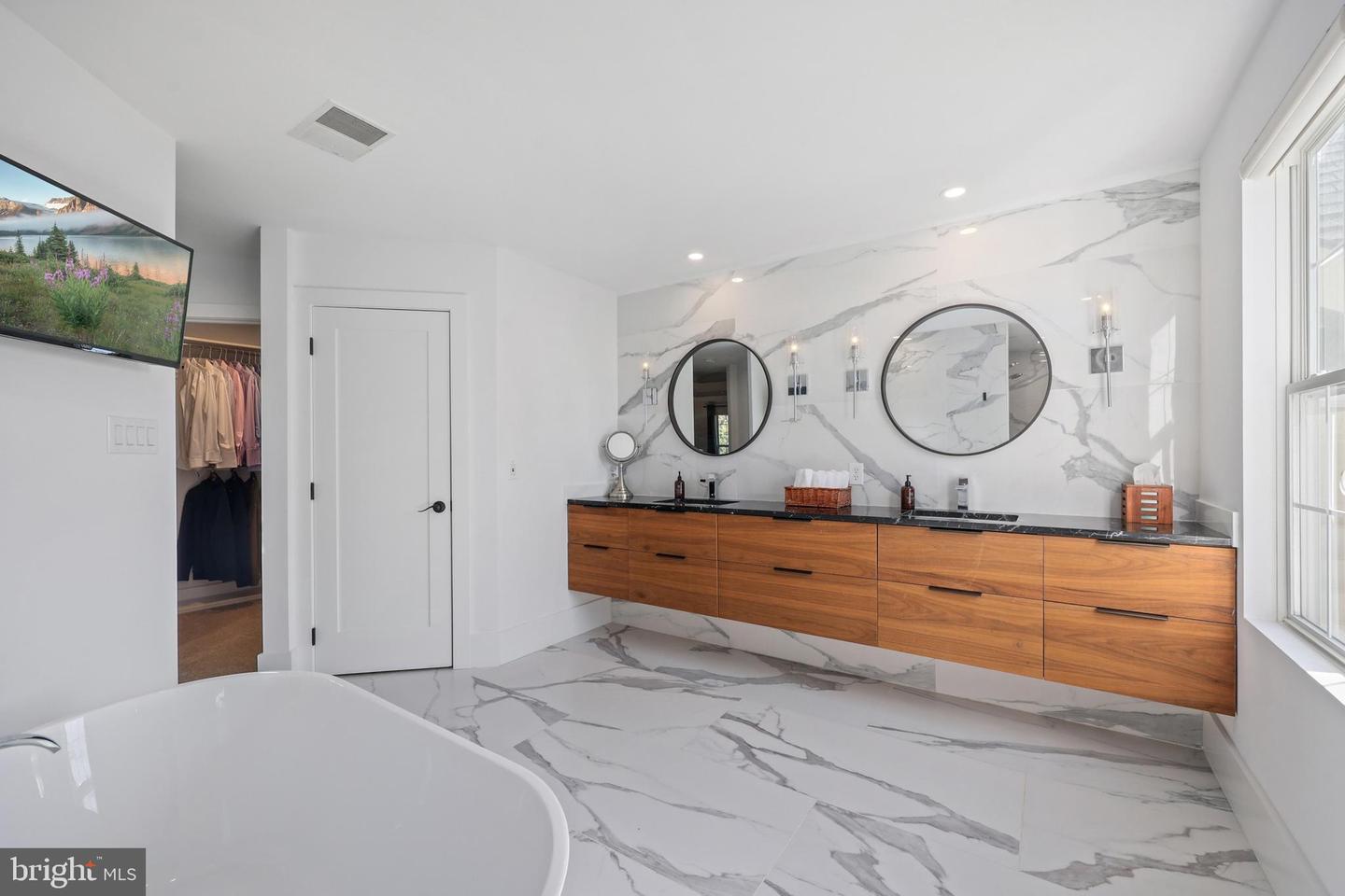 18441 LANIER ISLAND SQ, LEESBURG, Virginia 20176, 3 Bedrooms Bedrooms, ,4 BathroomsBathrooms,Residential,For sale,18441 LANIER ISLAND SQ,VALO2106880 MLS # VALO2106880 18441 LANIER ISLAND SQ, LEESBURG, Virginia 20176, 3 Bedrooms Bedrooms, ,4 BathroomsBathrooms,Residential,For sale,18441 LANIER ISLAND SQ,VALO2106880 MLS # VALO2106880