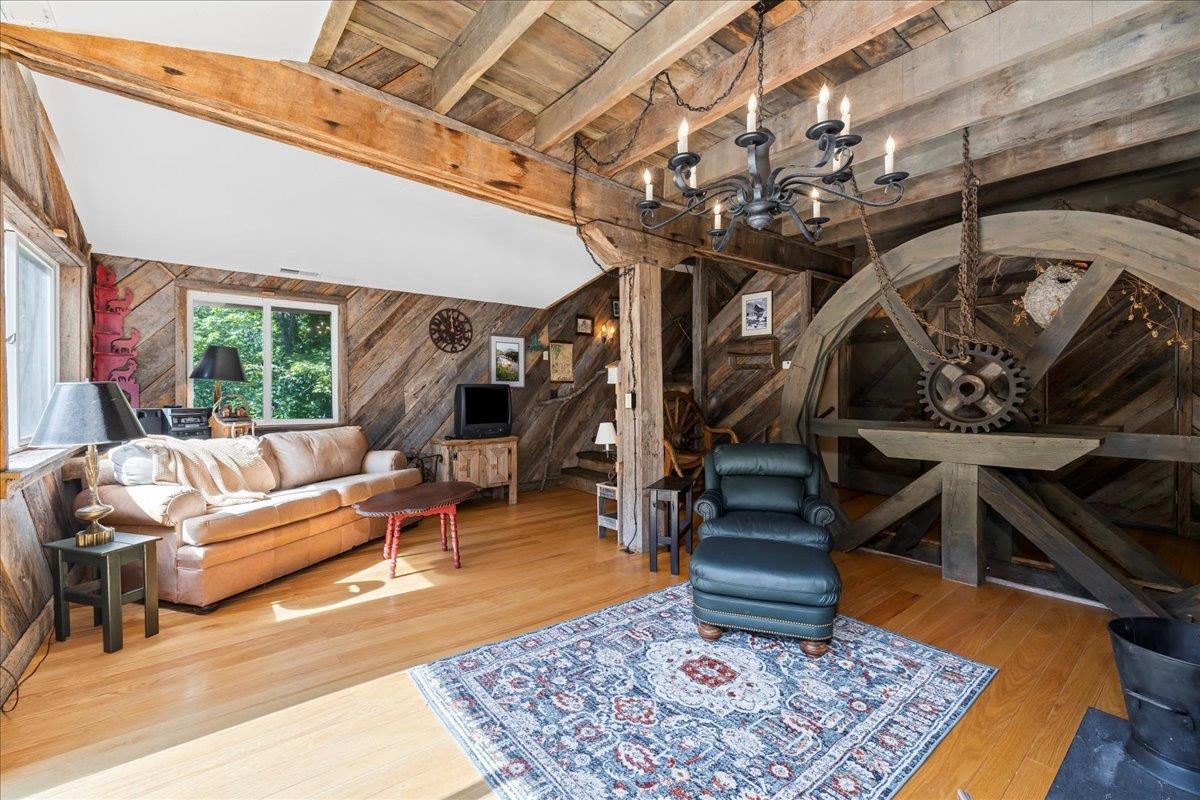 6602 MIDDLEBROOK RD, MIDDLEBROOK, Virginia 24459, 3 Bedrooms Bedrooms, ,2 BathroomsBathrooms,Residential,Moffatt's Creek Mill https://millpictures.com/m,6602 MIDDLEBROOK RD,669141 MLS # 669141