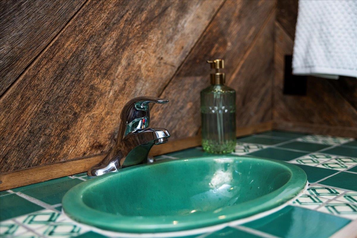 6602 MIDDLEBROOK RD, MIDDLEBROOK, Virginia 24459, 3 Bedrooms Bedrooms, ,2 BathroomsBathrooms,Residential,Moffatt's Creek Mill https://millpictures.com/m,6602 MIDDLEBROOK RD,669141 MLS # 669141