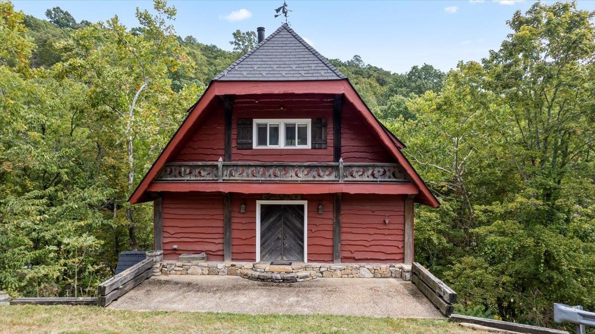 6602 MIDDLEBROOK RD, MIDDLEBROOK, Virginia 24459, 3 Bedrooms Bedrooms, ,2 BathroomsBathrooms,Residential,Moffatt's Creek Mill https://millpictures.com/m,6602 MIDDLEBROOK RD,669141 MLS # 669141