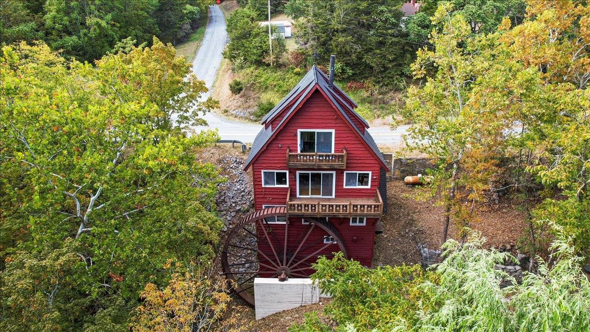 6602 MIDDLEBROOK RD, MIDDLEBROOK, Virginia 24459, 3 Bedrooms Bedrooms, ,2 BathroomsBathrooms,Residential,Moffatt's Creek Mill https://millpictures.com/m,6602 MIDDLEBROOK RD,669141 MLS # 669141