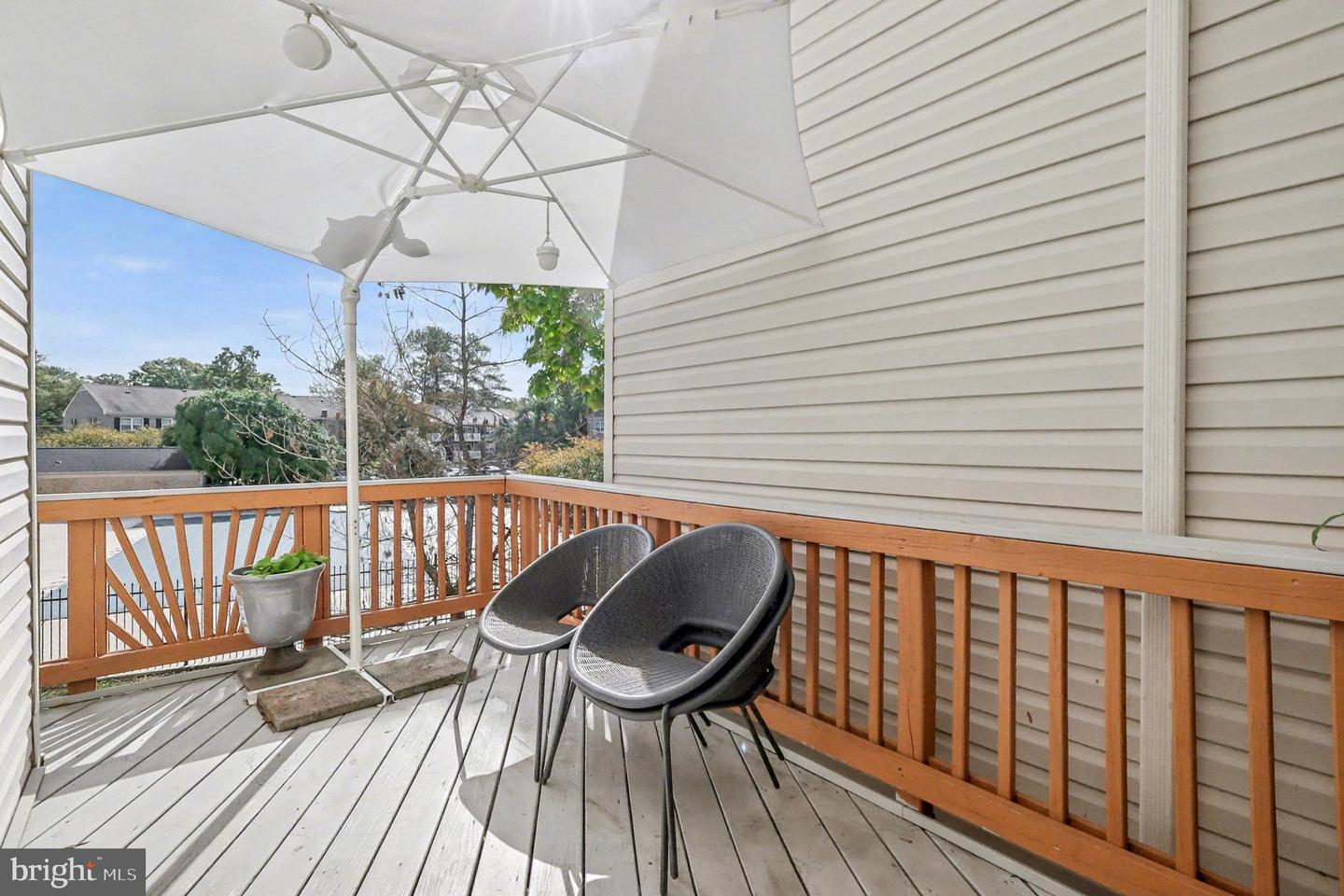 8298 JAKE PL, ALEXANDRIA, Virginia 22309, 3 Bedrooms Bedrooms, ,2 BathroomsBathrooms,Residential,For sale,8298 JAKE PL,VAFX2269394 MLS # VAFX2269394