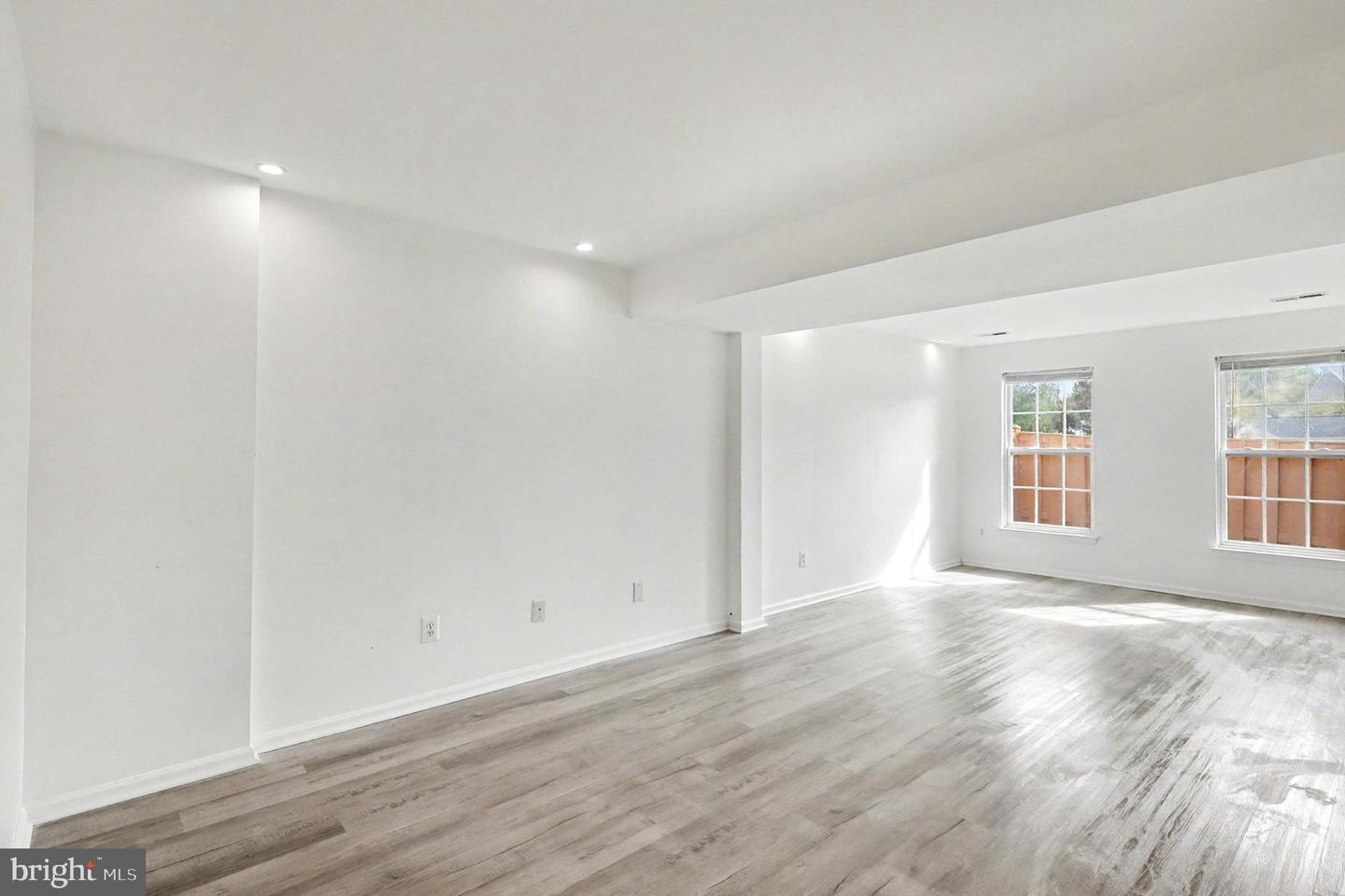 8298 JAKE PL, ALEXANDRIA, Virginia 22309, 3 Bedrooms Bedrooms, ,2 BathroomsBathrooms,Residential,For sale,8298 JAKE PL,VAFX2269394 MLS # VAFX2269394