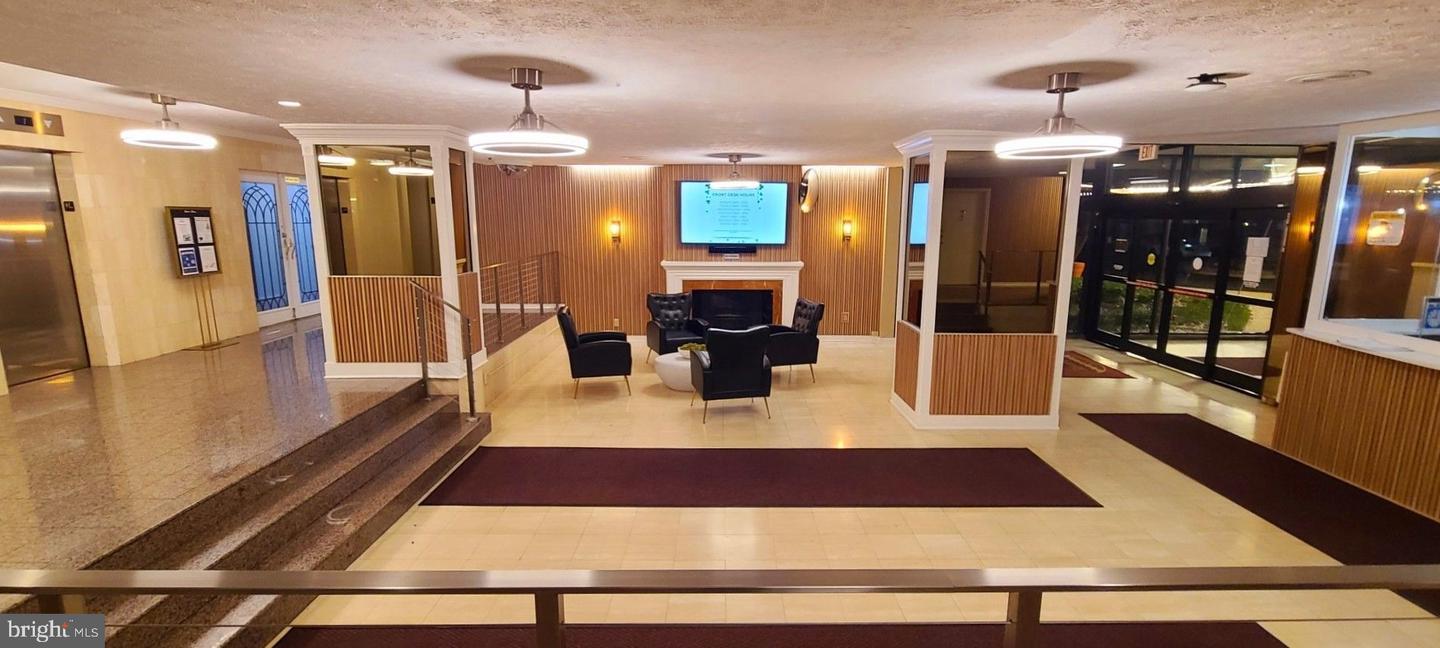 1021 ARLINGTON BLVD #330, ARLINGTON, Virginia 22209, 1 Bedroom Bedrooms, ,1 BathroomBathrooms,Residential,For sale,1021 ARLINGTON BLVD #330,VAAR2064332 MLS # VAAR2064332