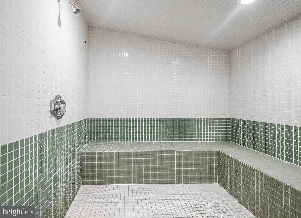 1021 ARLINGTON BLVD #330, ARLINGTON, Virginia 22209, 1 Bedroom Bedrooms, ,1 BathroomBathrooms,Residential,For sale,1021 ARLINGTON BLVD #330,VAAR2064332 MLS # VAAR2064332