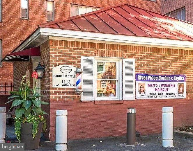 1021 ARLINGTON BLVD #330, ARLINGTON, Virginia 22209, 1 Bedroom Bedrooms, ,1 BathroomBathrooms,Residential,For sale,1021 ARLINGTON BLVD #330,VAAR2064332 MLS # VAAR2064332