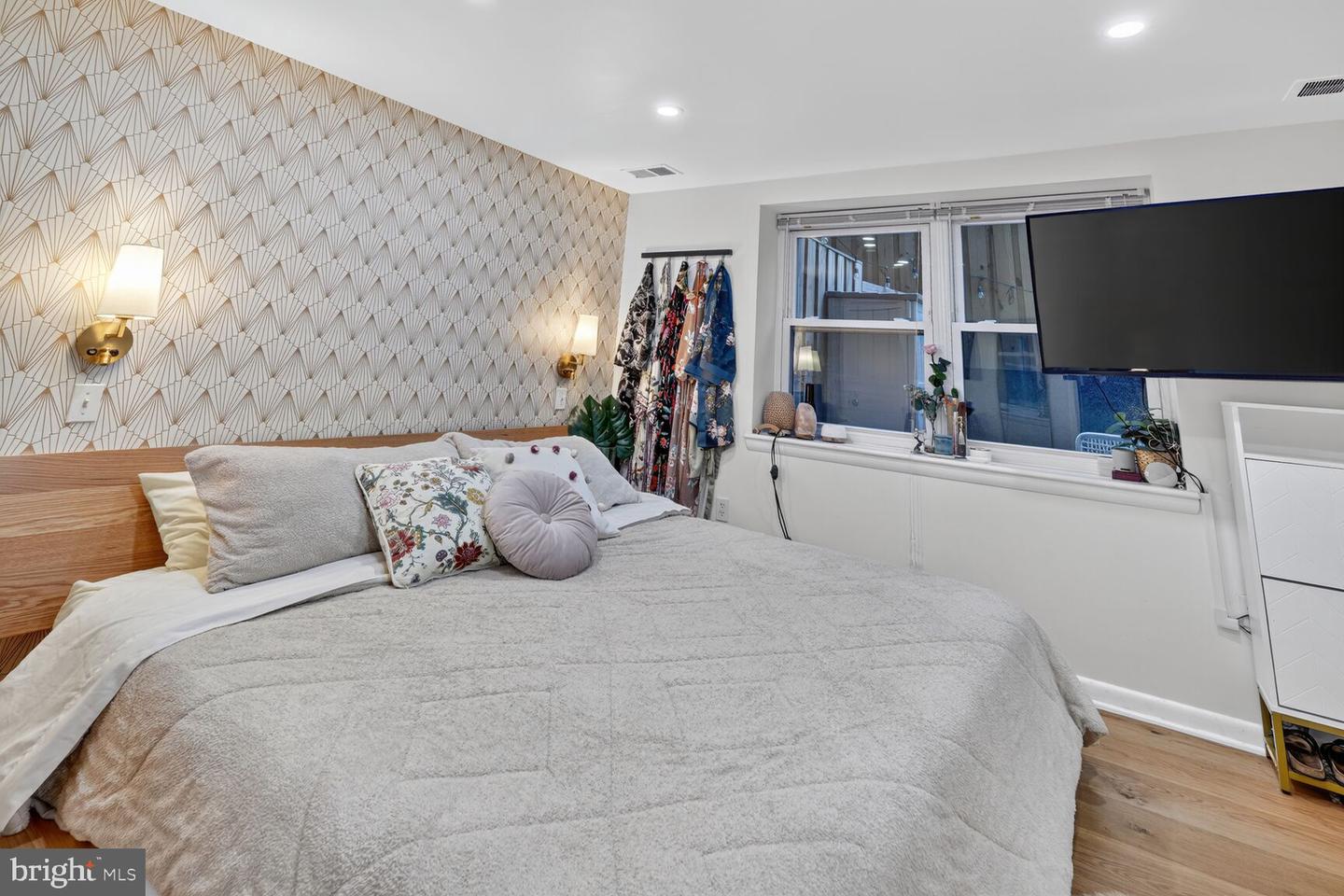 2012 O ST NW #12, WASHINGTON, District Of Columbia 20036, 1 Bedroom Bedrooms, ,1 BathroomBathrooms,Residential,For sale,2012 O ST NW #12,DCDC2228668 MLS # DCDC2228668