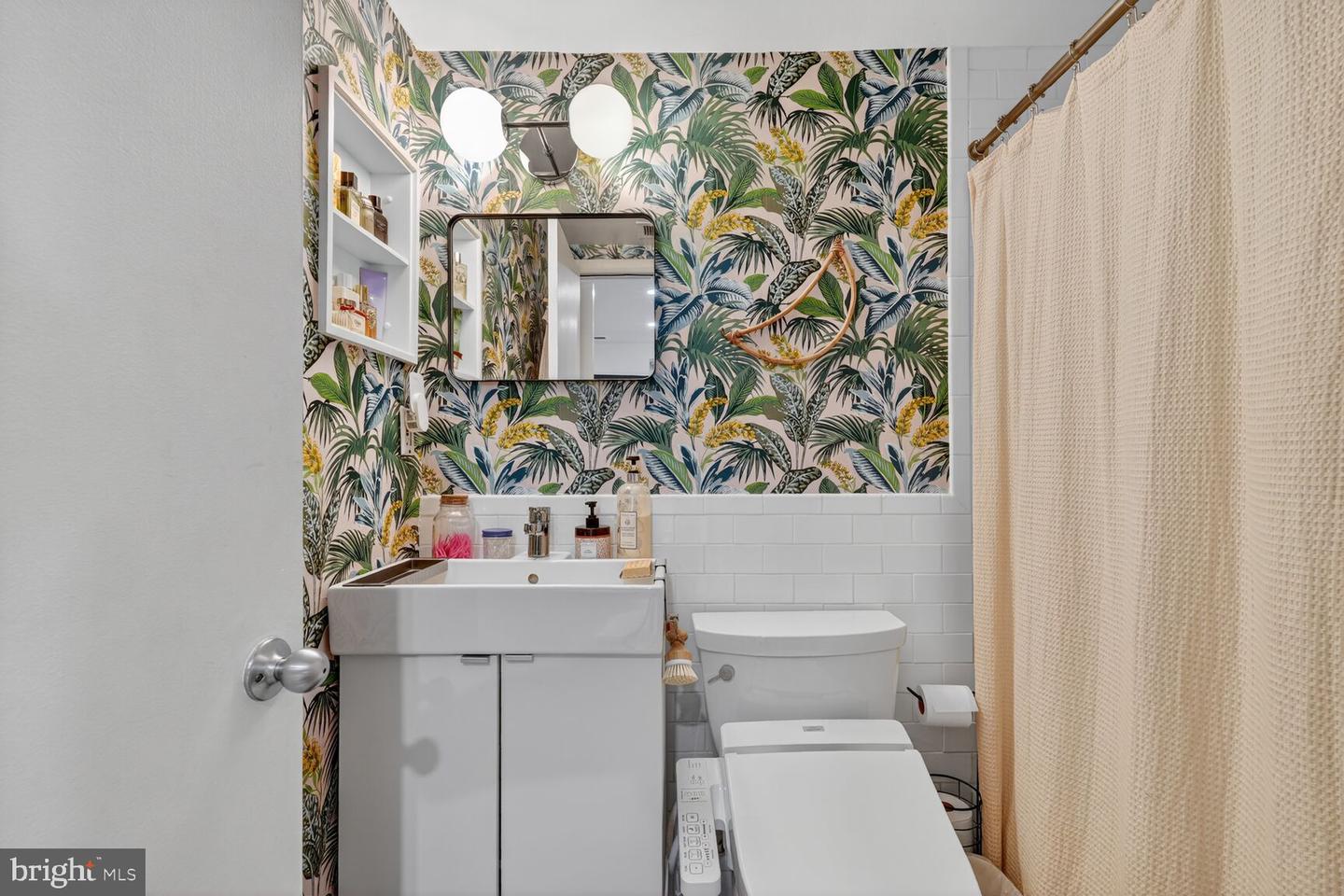 2012 O ST NW #12, WASHINGTON, District Of Columbia 20036, 1 Bedroom Bedrooms, ,1 BathroomBathrooms,Residential,For sale,2012 O ST NW #12,DCDC2228668 MLS # DCDC2228668