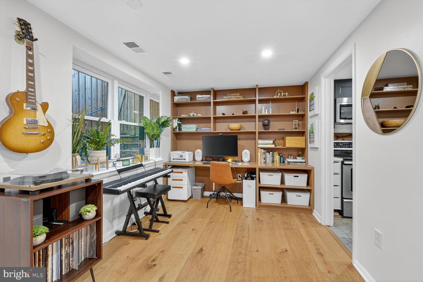 2012 O ST NW #12, WASHINGTON, District Of Columbia 20036, 1 Bedroom Bedrooms, ,1 BathroomBathrooms,Residential,For sale,2012 O ST NW #12,DCDC2228668 MLS # DCDC2228668