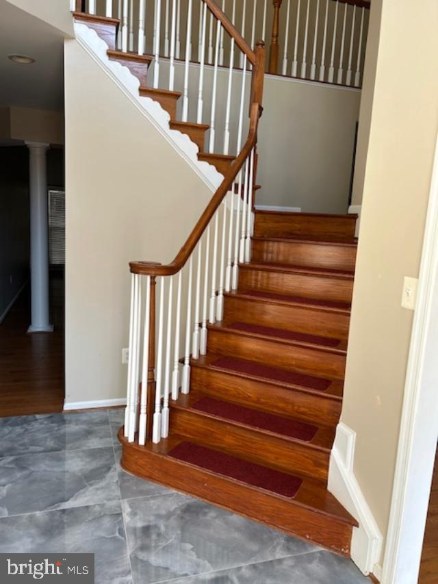 173 AUTUMN WIND CT, WARRENTON, Virginia 20186, 5 Bedrooms Bedrooms, ,5 BathroomsBathrooms,Residential,For sale,173 AUTUMN WIND CT,VAFQ2019534 MLS # VAFQ2019534