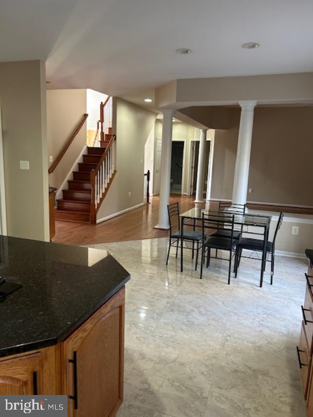 173 AUTUMN WIND CT, WARRENTON, Virginia 20186, 5 Bedrooms Bedrooms, ,5 BathroomsBathrooms,Residential,For sale,173 AUTUMN WIND CT,VAFQ2019534 MLS # VAFQ2019534