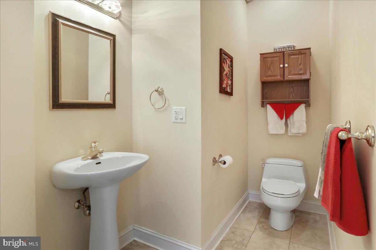 50 COTTAGE DR, LURAY, Virginia 22835, 5 Bedrooms Bedrooms, ,4 BathroomsBathrooms,Residential,For sale,50 COTTAGE DR,VAPA2005562 MLS # VAPA2005562