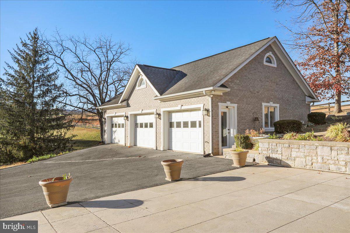 100 COTTAGE DR, LURAY, Virginia 22835, 4 Bedrooms Bedrooms, ,4 BathroomsBathrooms,Residential,For sale,100 COTTAGE DR,VAPA2005564 MLS # VAPA2005564