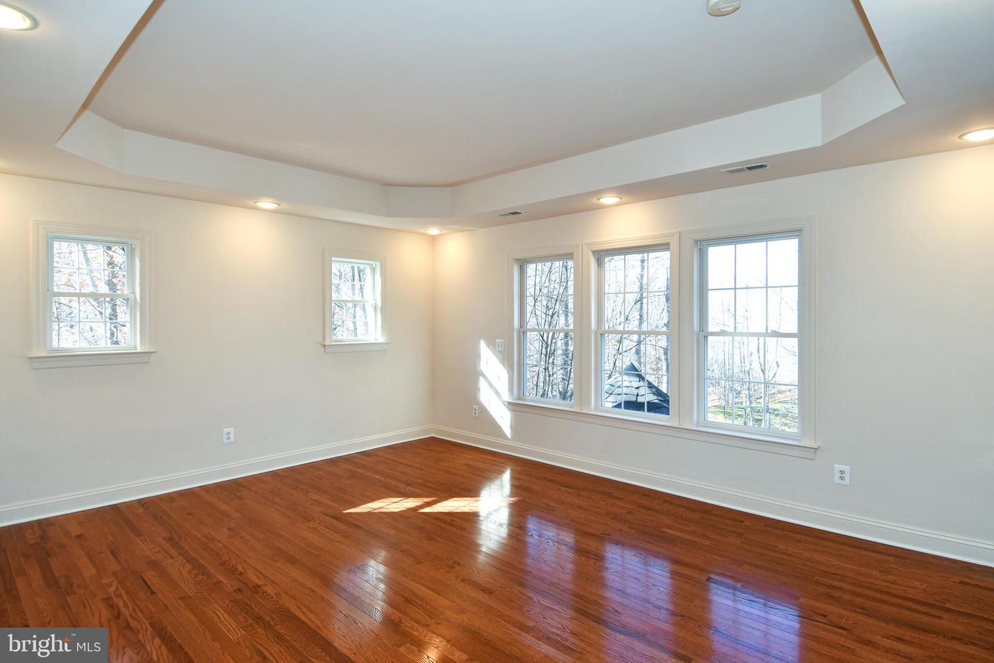 8368 HICKORY HOLLOW CT, MANASSAS, Virginia 20112, 7 Bedrooms Bedrooms, ,5 BathroomsBathrooms,Residential,For sale,8368 HICKORY HOLLOW CT,VAPW2107462 MLS # VAPW2107462