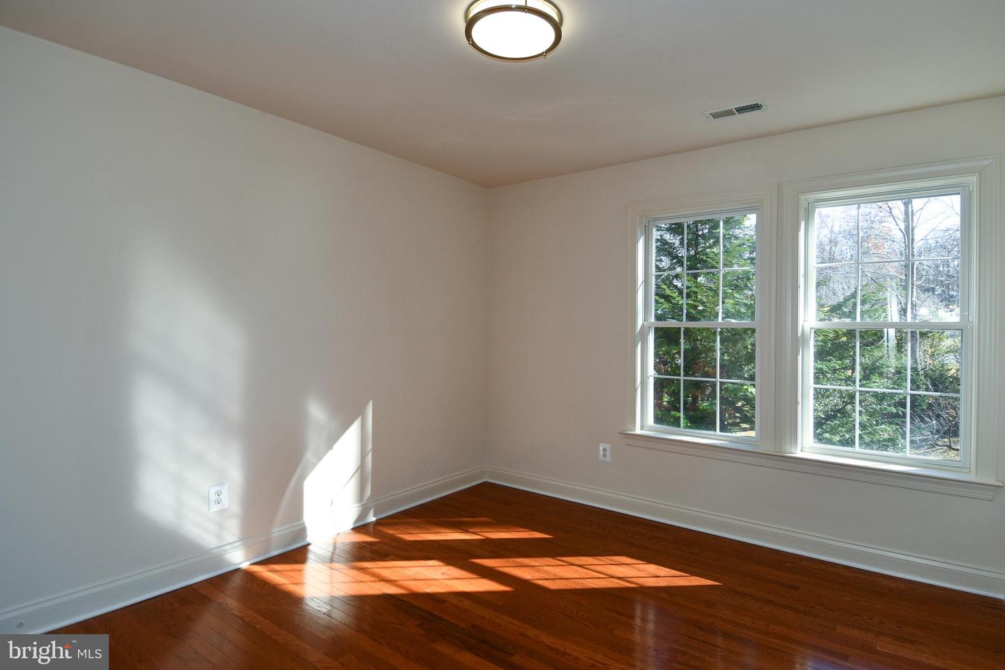 8368 HICKORY HOLLOW CT, MANASSAS, Virginia 20112, 7 Bedrooms Bedrooms, ,5 BathroomsBathrooms,Residential,For sale,8368 HICKORY HOLLOW CT,VAPW2107462 MLS # VAPW2107462