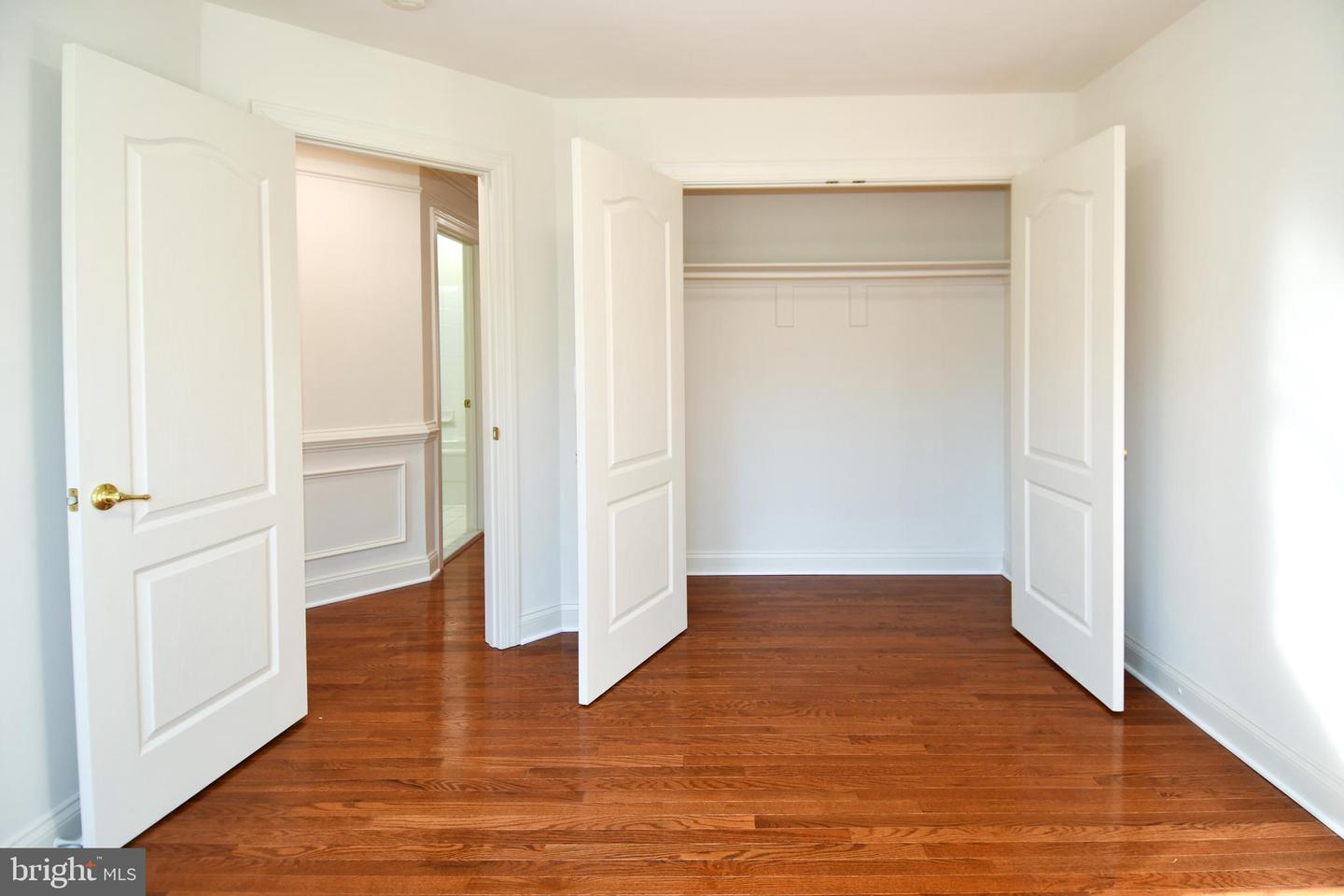 8368 HICKORY HOLLOW CT, MANASSAS, Virginia 20112, 7 Bedrooms Bedrooms, ,5 BathroomsBathrooms,Residential,For sale,8368 HICKORY HOLLOW CT,VAPW2107462 MLS # VAPW2107462