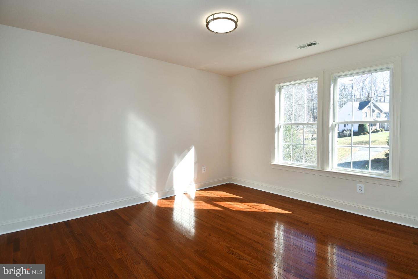 8368 HICKORY HOLLOW CT, MANASSAS, Virginia 20112, 7 Bedrooms Bedrooms, ,5 BathroomsBathrooms,Residential,For sale,8368 HICKORY HOLLOW CT,VAPW2107462 MLS # VAPW2107462