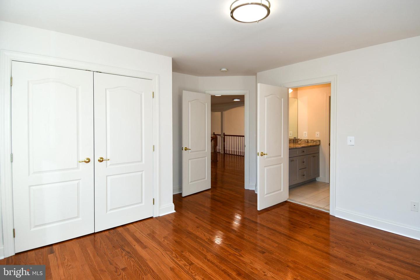 8368 HICKORY HOLLOW CT, MANASSAS, Virginia 20112, 7 Bedrooms Bedrooms, ,5 BathroomsBathrooms,Residential,For sale,8368 HICKORY HOLLOW CT,VAPW2107462 MLS # VAPW2107462