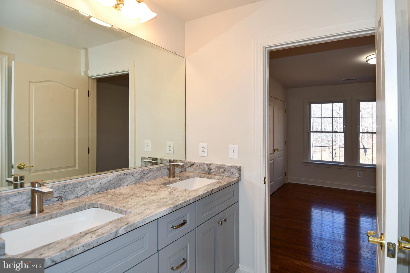 8368 HICKORY HOLLOW CT, MANASSAS, Virginia 20112, 7 Bedrooms Bedrooms, ,5 BathroomsBathrooms,Residential,For sale,8368 HICKORY HOLLOW CT,VAPW2107462 MLS # VAPW2107462