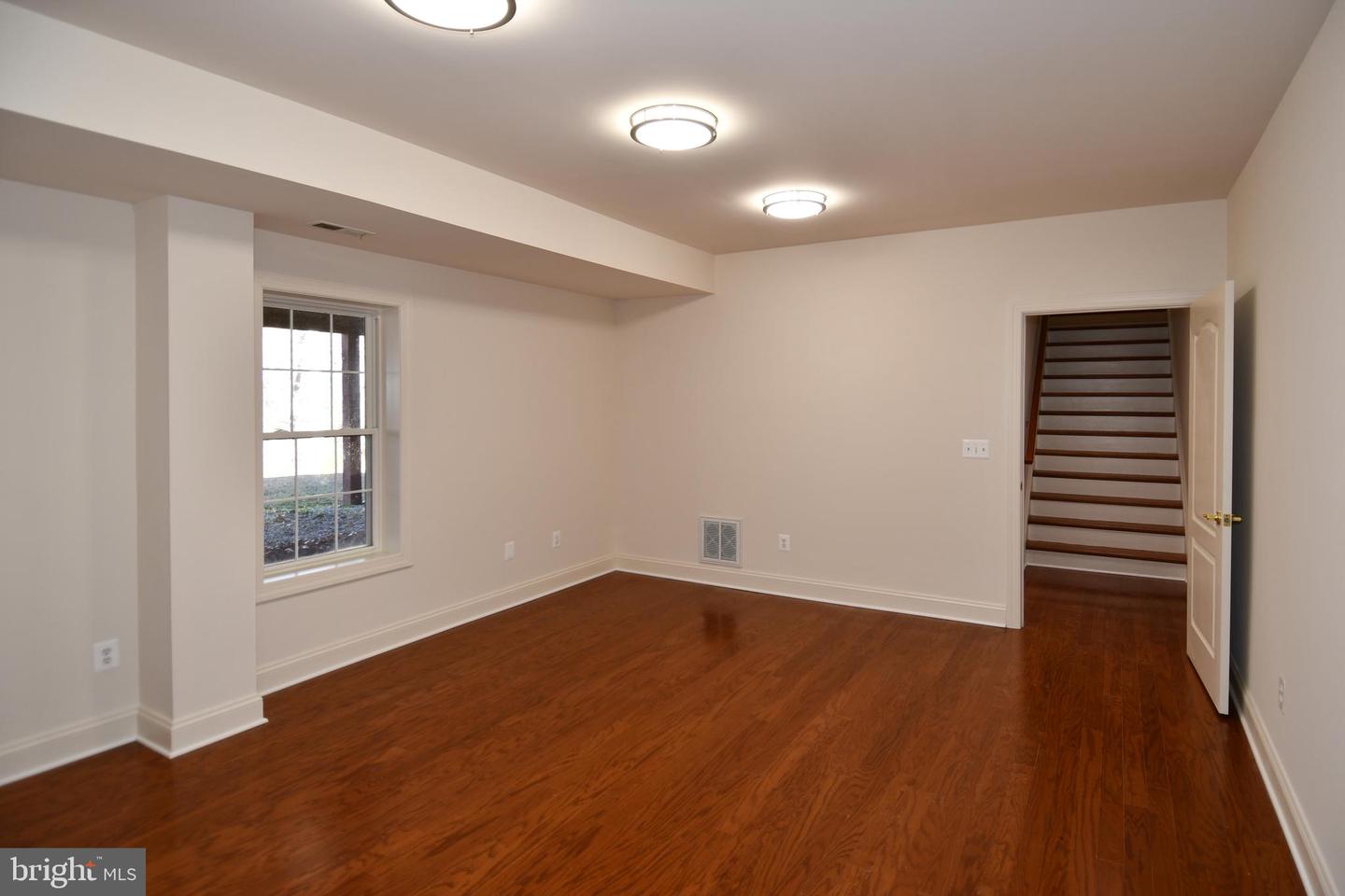 8368 HICKORY HOLLOW CT, MANASSAS, Virginia 20112, 7 Bedrooms Bedrooms, ,5 BathroomsBathrooms,Residential,For sale,8368 HICKORY HOLLOW CT,VAPW2107462 MLS # VAPW2107462