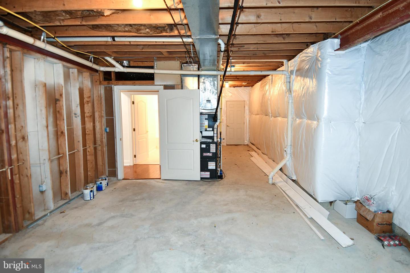 8368 HICKORY HOLLOW CT, MANASSAS, Virginia 20112, 7 Bedrooms Bedrooms, ,5 BathroomsBathrooms,Residential,For sale,8368 HICKORY HOLLOW CT,VAPW2107462 MLS # VAPW2107462