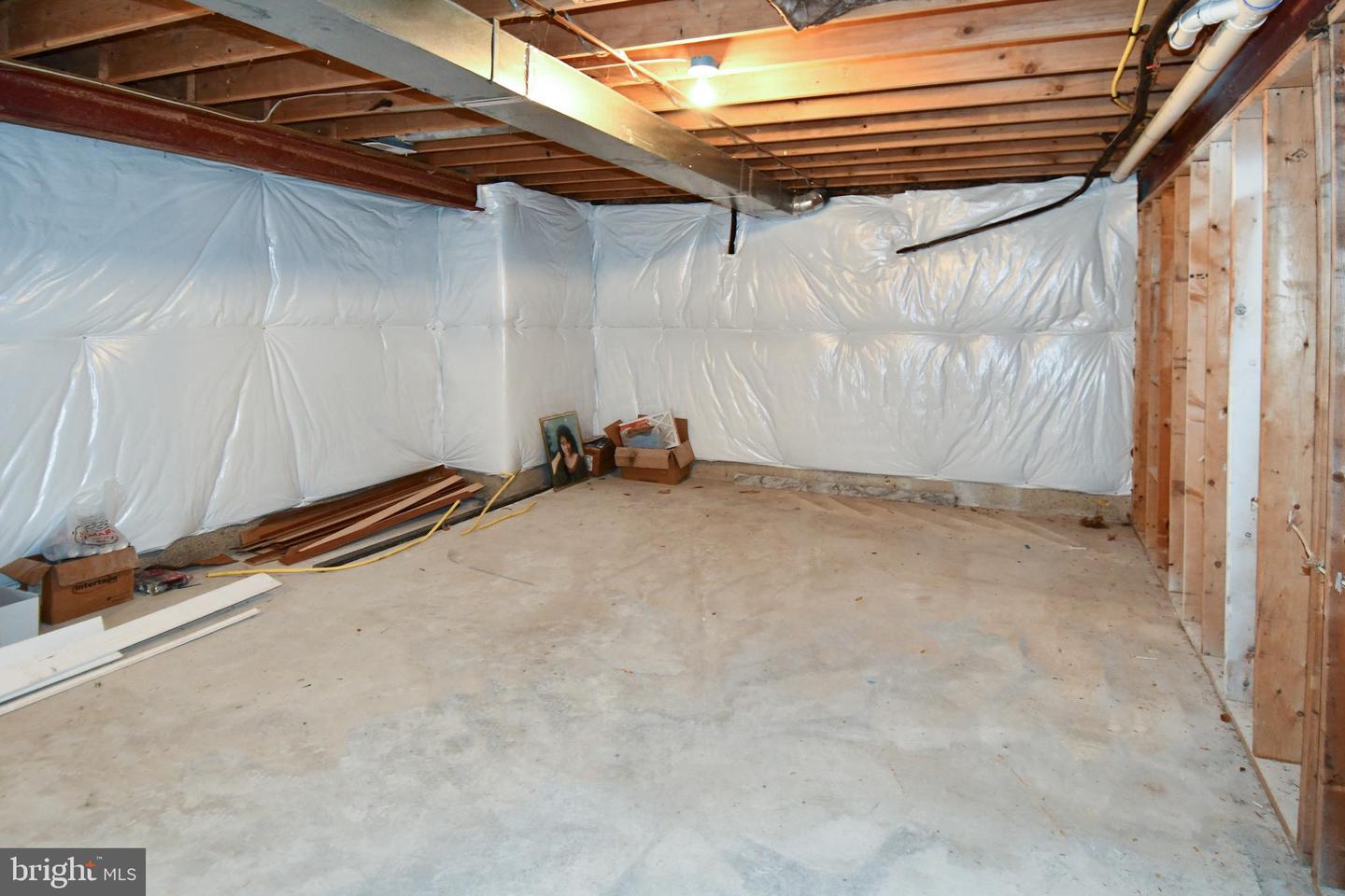 8368 HICKORY HOLLOW CT, MANASSAS, Virginia 20112, 7 Bedrooms Bedrooms, ,5 BathroomsBathrooms,Residential,For sale,8368 HICKORY HOLLOW CT,VAPW2107462 MLS # VAPW2107462