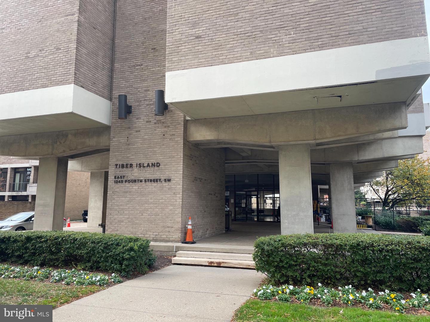 1245 4TH ST SW #E108, WASHINGTON, District Of Columbia 20024, 1 Room Rooms,1 BathroomBathrooms,Residential,For sale,1245 4TH ST SW #E108,DCDC2231040 MLS # DCDC2231040