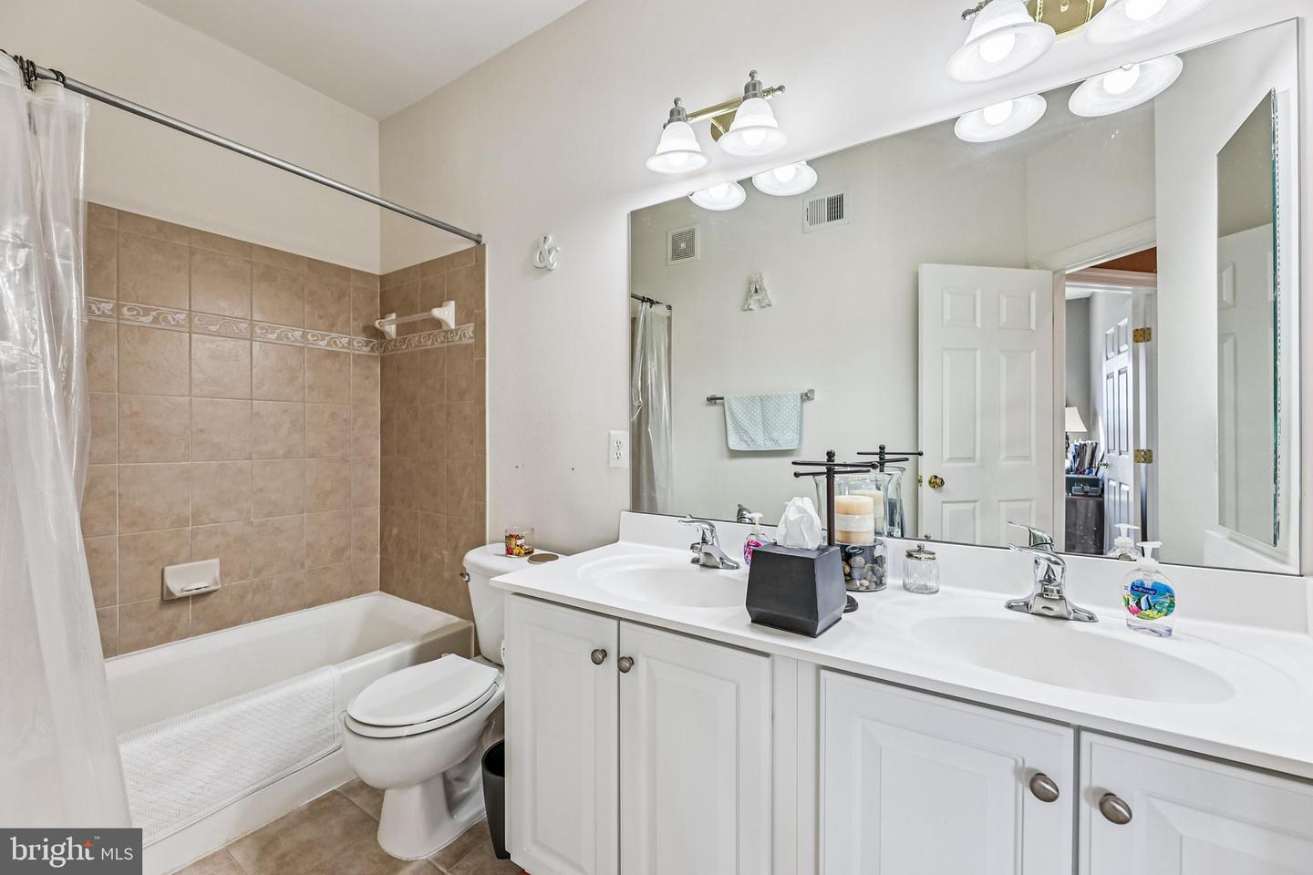 2488 EASTBOURNE DR #313, WOODBRIDGE, Virginia 22191, 3 Bedrooms Bedrooms, ,2 BathroomsBathrooms,Residential,For sale,2488 EASTBOURNE DR #313,VAPW2107644 MLS # VAPW2107644 2488 EASTBOURNE DR #313, WOODBRIDGE, Virginia 22191, 3 Bedrooms Bedrooms, ,2 BathroomsBathrooms,Residential,For sale,2488 EASTBOURNE DR #313,VAPW2107644 MLS # VAPW2107644