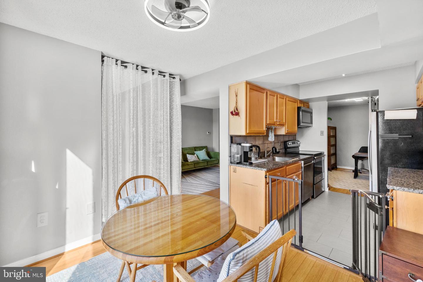 4500 S FOUR MILE RUN DR #222, ARLINGTON, Virginia 22204, 1 Bedroom Bedrooms, ,1 BathroomBathrooms,Residential,For sale,4500 S FOUR MILE RUN DR #222,VAAR2066026 MLS # VAAR2066026 4500 S FOUR MILE RUN DR #222, ARLINGTON, Virginia 22204, 1 Bedroom Bedrooms, ,1 BathroomBathrooms,Residential,For sale,4500 S FOUR MILE RUN DR #222,VAAR2066026 MLS # VAAR2066026