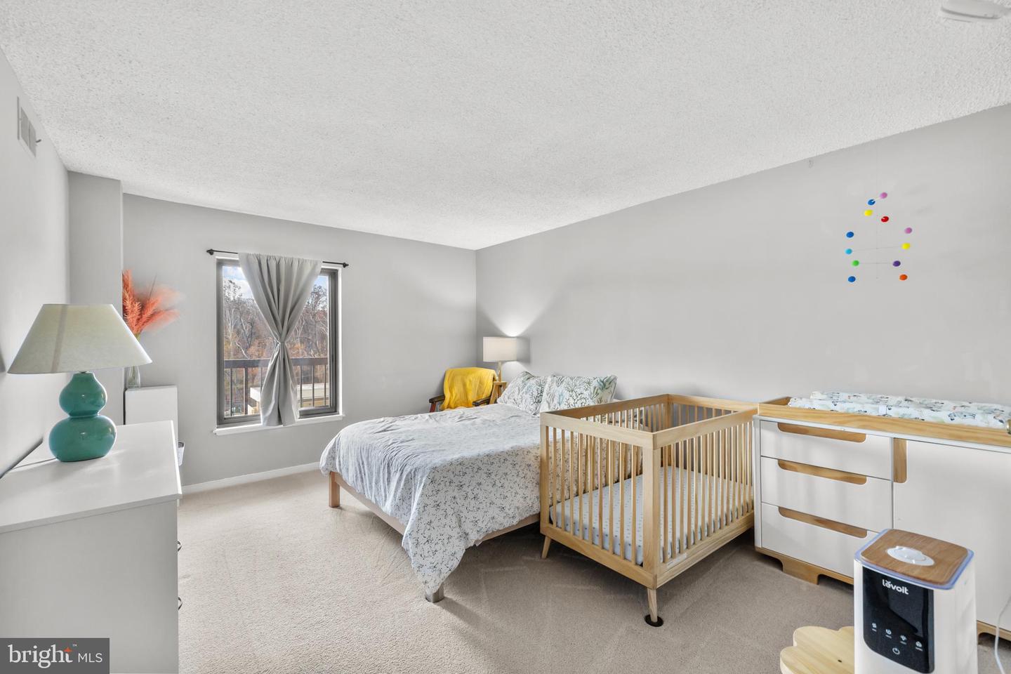 4500 S FOUR MILE RUN DR #222, ARLINGTON, Virginia 22204, 1 Bedroom Bedrooms, ,1 BathroomBathrooms,Residential,For sale,4500 S FOUR MILE RUN DR #222,VAAR2066026 MLS # VAAR2066026 4500 S FOUR MILE RUN DR #222, ARLINGTON, Virginia 22204, 1 Bedroom Bedrooms, ,1 BathroomBathrooms,Residential,For sale,4500 S FOUR MILE RUN DR #222,VAAR2066026 MLS # VAAR2066026