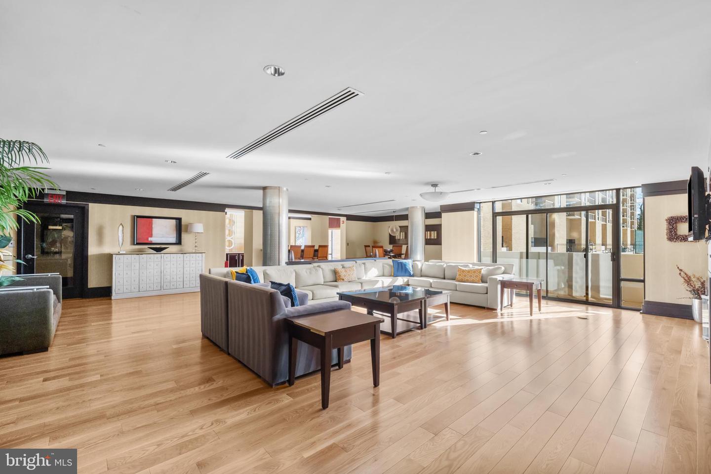 4500 S FOUR MILE RUN DR #222, ARLINGTON, Virginia 22204, 1 Bedroom Bedrooms, ,1 BathroomBathrooms,Residential,For sale,4500 S FOUR MILE RUN DR #222,VAAR2066026 MLS # VAAR2066026 4500 S FOUR MILE RUN DR #222, ARLINGTON, Virginia 22204, 1 Bedroom Bedrooms, ,1 BathroomBathrooms,Residential,For sale,4500 S FOUR MILE RUN DR #222,VAAR2066026 MLS # VAAR2066026