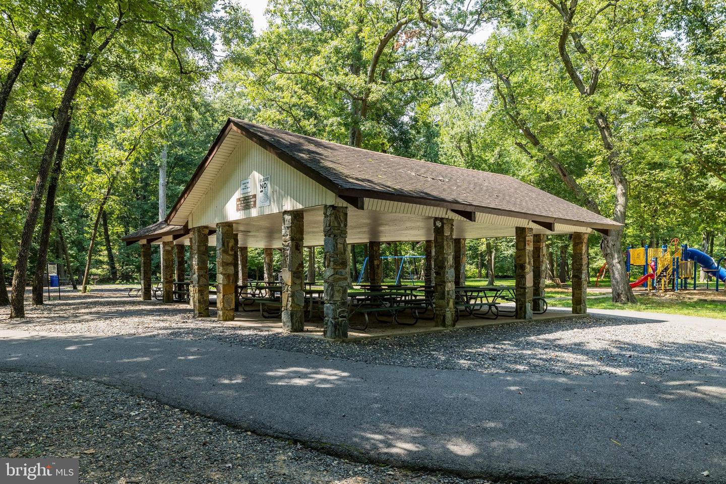 4500 S FOUR MILE RUN DR #222, ARLINGTON, Virginia 22204, 1 Bedroom Bedrooms, ,1 BathroomBathrooms,Residential,For sale,4500 S FOUR MILE RUN DR #222,VAAR2066026 MLS # VAAR2066026 4500 S FOUR MILE RUN DR #222, ARLINGTON, Virginia 22204, 1 Bedroom Bedrooms, ,1 BathroomBathrooms,Residential,For sale,4500 S FOUR MILE RUN DR #222,VAAR2066026 MLS # VAAR2066026