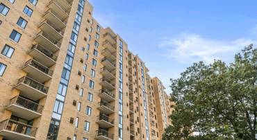 4500 S FOUR MILE RUN DR #222, ARLINGTON, Virginia 22204, 1 Bedroom Bedrooms, ,1 BathroomBathrooms,Residential,For sale,4500 S FOUR MILE RUN DR #222,VAAR2066026 MLS # VAAR2066026