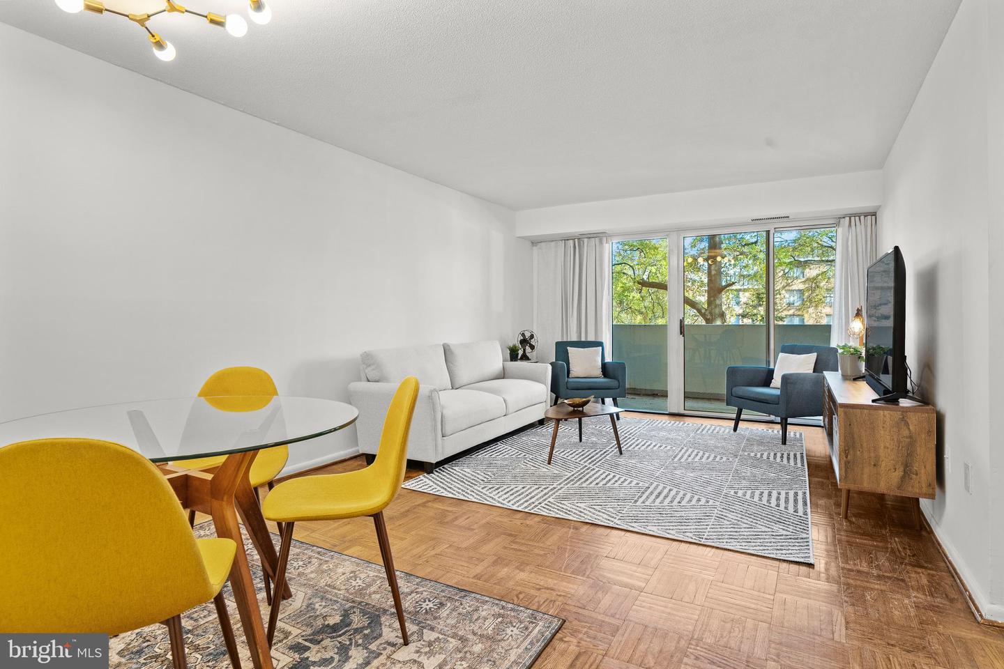 700 7TH ST SW #110, WASHINGTON, District Of Columbia 20024, 2 Bedrooms Bedrooms, ,1 BathroomBathrooms,Residential,For sale,700 7TH ST SW #110,DCDC2231756 MLS # DCDC2231756