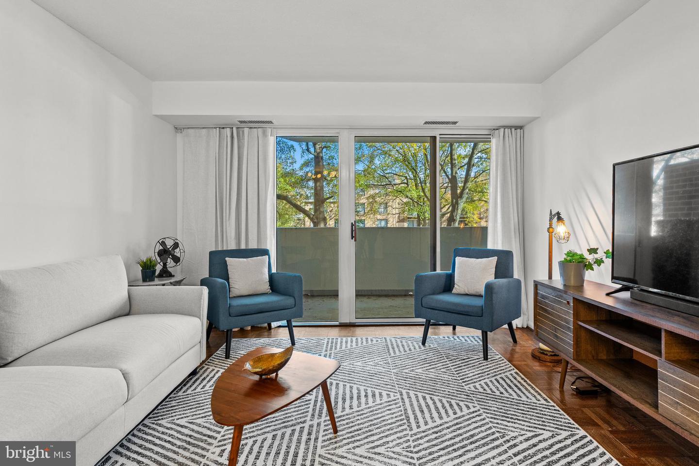 700 7TH ST SW #110, WASHINGTON, District Of Columbia 20024, 2 Bedrooms Bedrooms, ,1 BathroomBathrooms,Residential,For sale,700 7TH ST SW #110,DCDC2231756 MLS # DCDC2231756