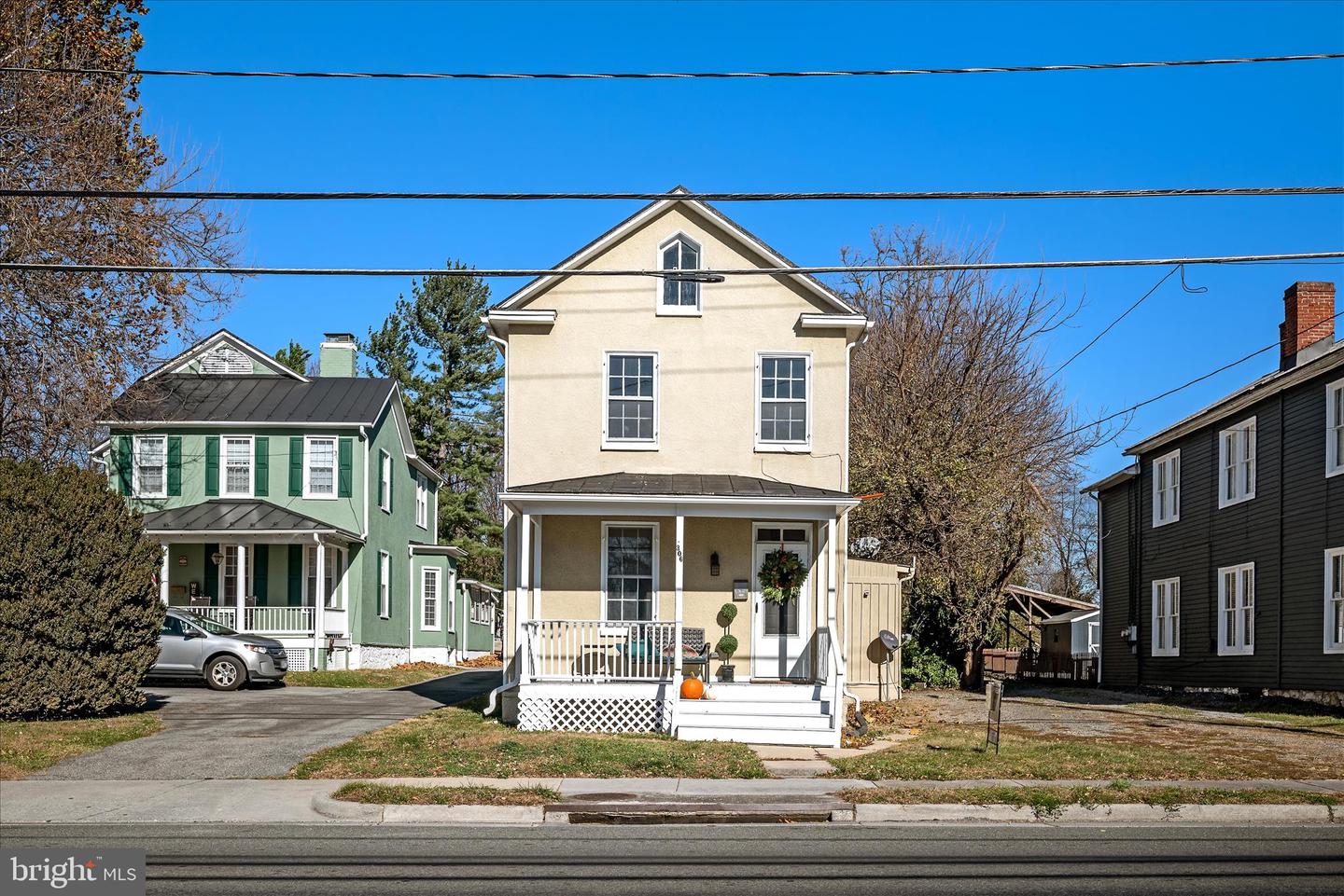 306 E MAIN ST, BERRYVILLE, Virginia 22611, 3 Bedrooms Bedrooms, ,2 BathroomsBathrooms,Residential,For sale,306 E MAIN ST,VACL2006230 MLS # VACL2006230 306 E MAIN ST, BERRYVILLE, Virginia 22611, 3 Bedrooms Bedrooms, ,2 BathroomsBathrooms,Residential,For sale,306 E MAIN ST,VACL2006230 MLS # VACL2006230