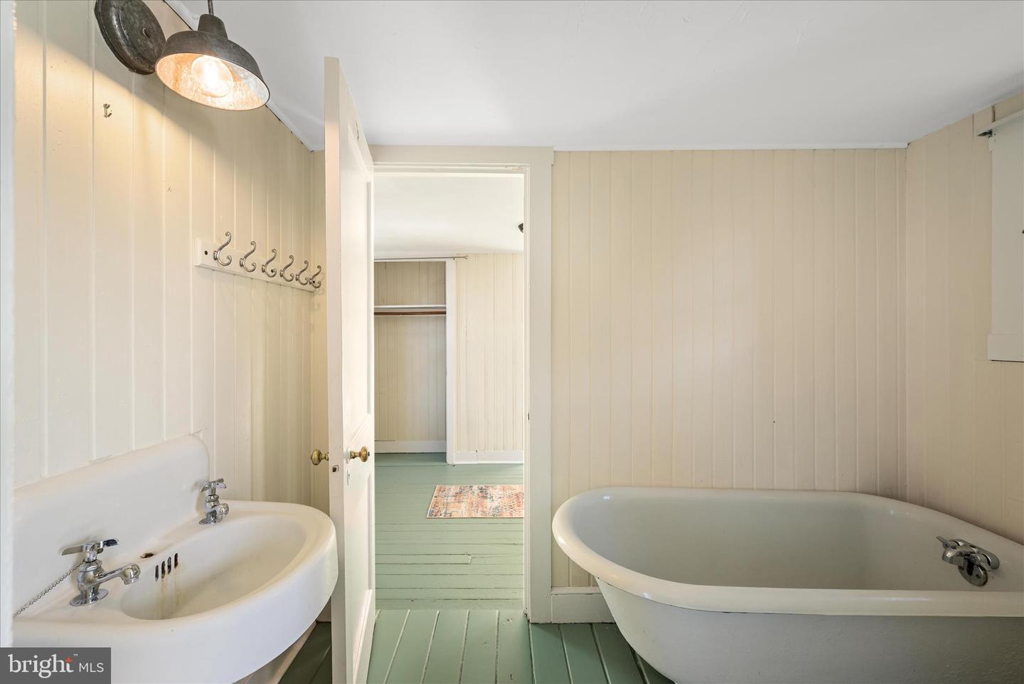 306 E MAIN ST, BERRYVILLE, Virginia 22611, 3 Bedrooms Bedrooms, ,2 BathroomsBathrooms,Residential,For sale,306 E MAIN ST,VACL2006230 MLS # VACL2006230 306 E MAIN ST, BERRYVILLE, Virginia 22611, 3 Bedrooms Bedrooms, ,2 BathroomsBathrooms,Residential,For sale,306 E MAIN ST,VACL2006230 MLS # VACL2006230