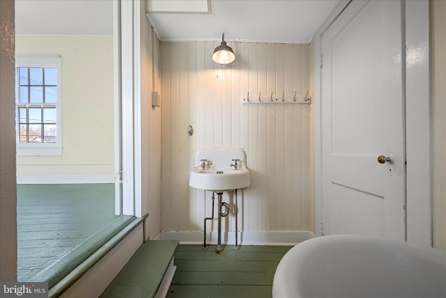 306 E MAIN ST, BERRYVILLE, Virginia 22611, 3 Bedrooms Bedrooms, ,2 BathroomsBathrooms,Residential,For sale,306 E MAIN ST,VACL2006230 MLS # VACL2006230 306 E MAIN ST, BERRYVILLE, Virginia 22611, 3 Bedrooms Bedrooms, ,2 BathroomsBathrooms,Residential,For sale,306 E MAIN ST,VACL2006230 MLS # VACL2006230