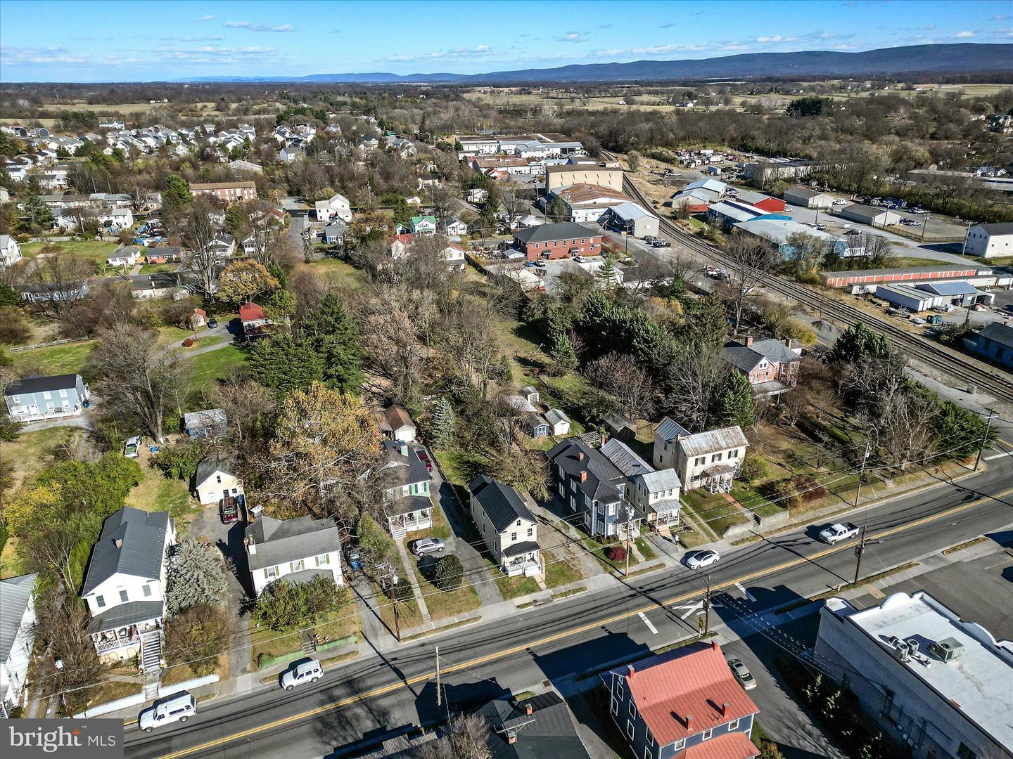 306 E MAIN ST, BERRYVILLE, Virginia 22611, 3 Bedrooms Bedrooms, ,2 BathroomsBathrooms,Residential,For sale,306 E MAIN ST,VACL2006230 MLS # VACL2006230 306 E MAIN ST, BERRYVILLE, Virginia 22611, 3 Bedrooms Bedrooms, ,2 BathroomsBathrooms,Residential,For sale,306 E MAIN ST,VACL2006230 MLS # VACL2006230