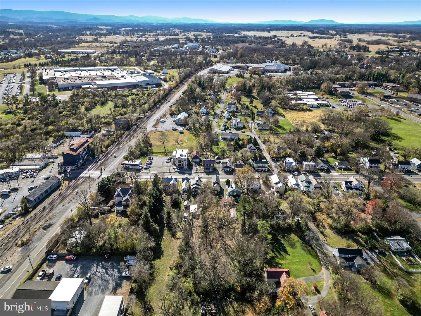 306 E MAIN ST, BERRYVILLE, Virginia 22611, 3 Bedrooms Bedrooms, ,2 BathroomsBathrooms,Residential,For sale,306 E MAIN ST,VACL2006230 MLS # VACL2006230 306 E MAIN ST, BERRYVILLE, Virginia 22611, 3 Bedrooms Bedrooms, ,2 BathroomsBathrooms,Residential,For sale,306 E MAIN ST,VACL2006230 MLS # VACL2006230
