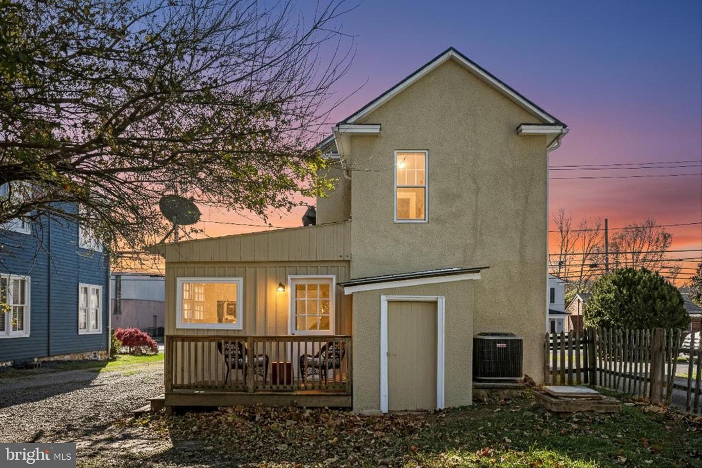 306 E MAIN ST, BERRYVILLE, Virginia 22611, 3 Bedrooms Bedrooms, ,2 BathroomsBathrooms,Residential,For sale,306 E MAIN ST,VACL2006230 MLS # VACL2006230 306 E MAIN ST, BERRYVILLE, Virginia 22611, 3 Bedrooms Bedrooms, ,2 BathroomsBathrooms,Residential,For sale,306 E MAIN ST,VACL2006230 MLS # VACL2006230