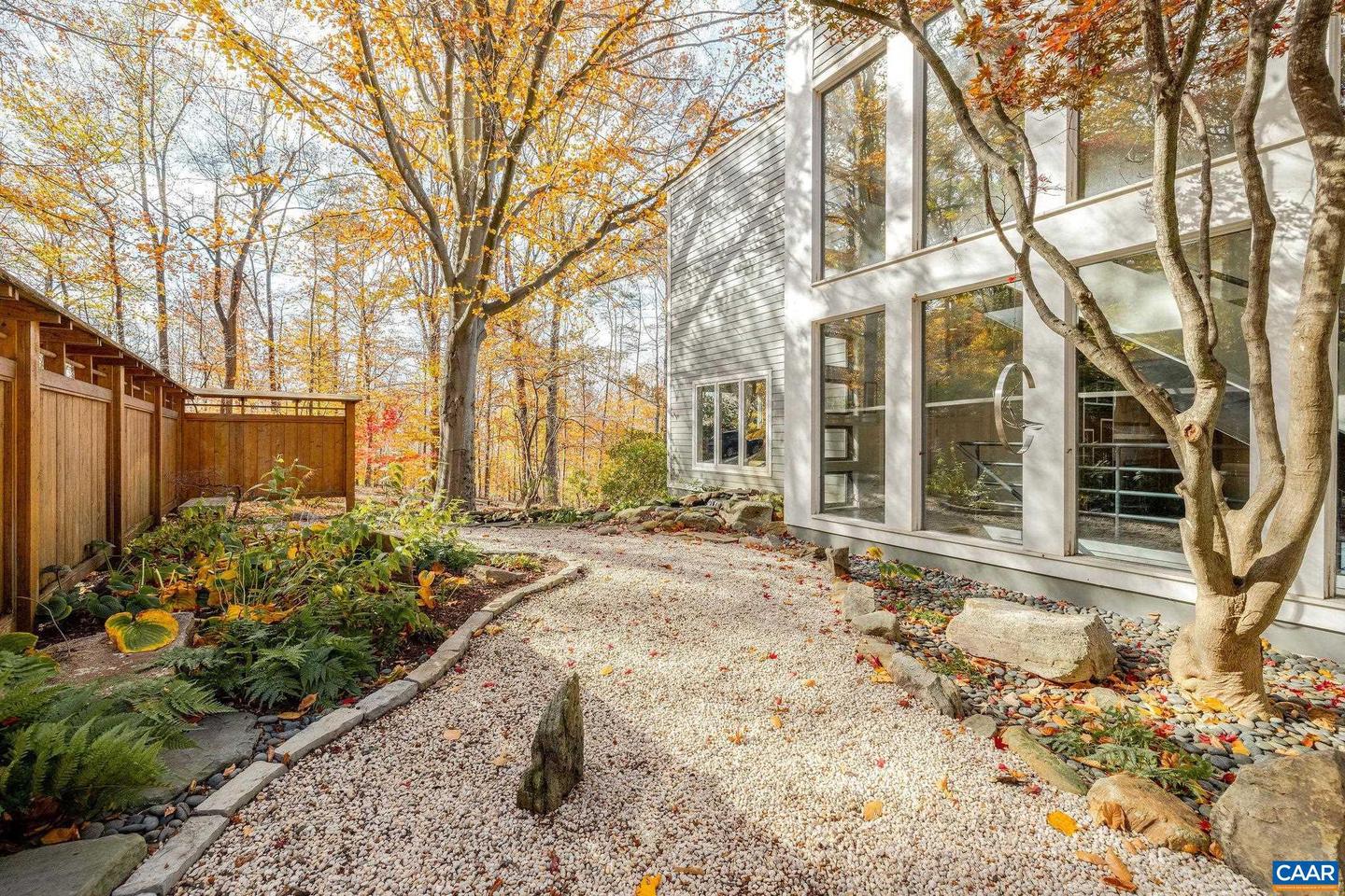 407 BROAD AXE RD, CHARLOTTESVILLE, Virginia 22903, 4 Bedrooms Bedrooms, ,3 BathroomsBathrooms,Residential,For sale,407 BROAD AXE RD,671168 MLS # 671168