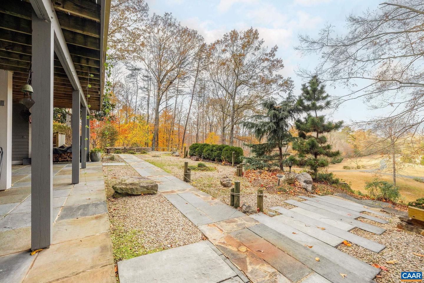 407 BROAD AXE RD, CHARLOTTESVILLE, Virginia 22903, 4 Bedrooms Bedrooms, ,3 BathroomsBathrooms,Residential,For sale,407 BROAD AXE RD,671168 MLS # 671168