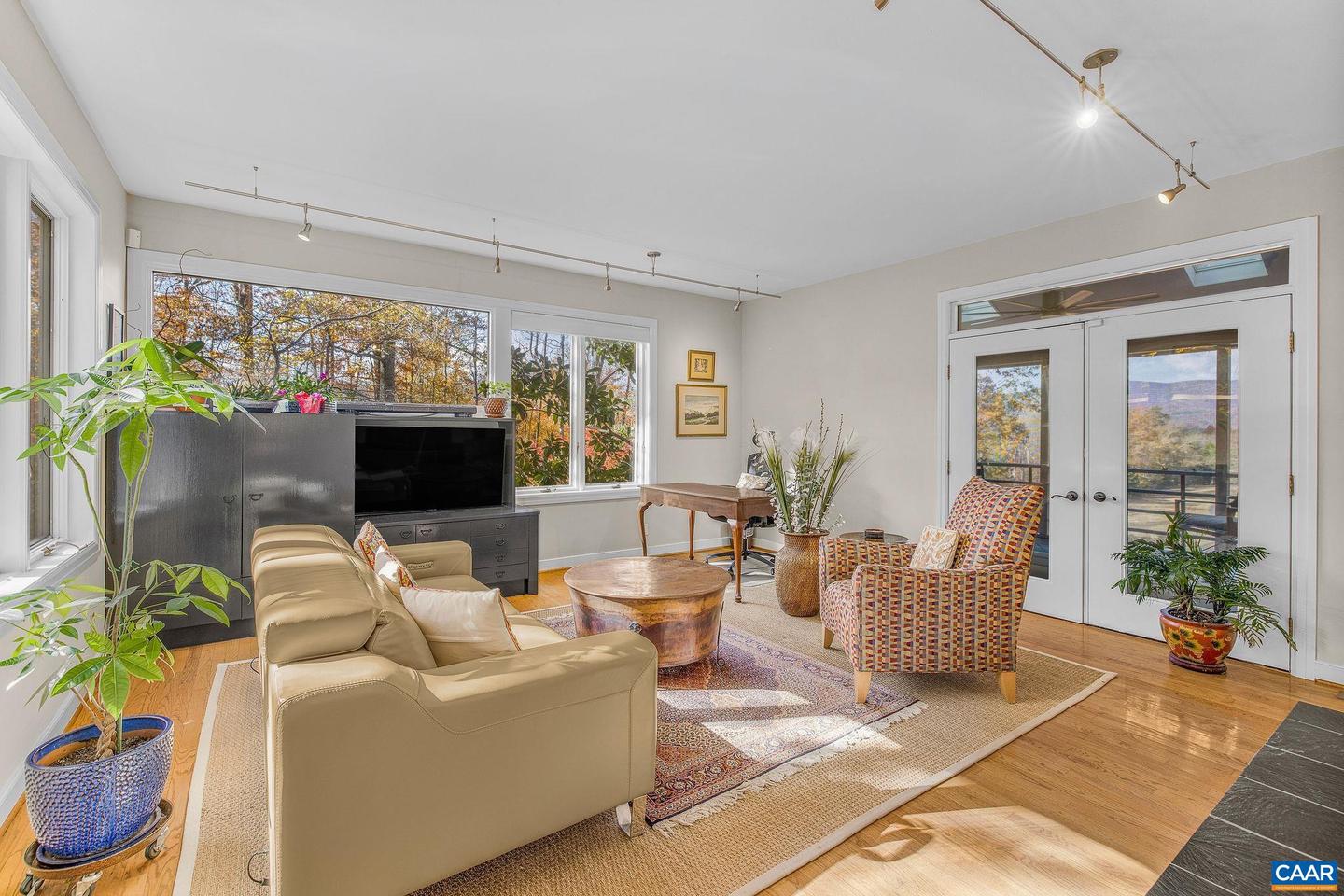 407 BROAD AXE RD, CHARLOTTESVILLE, Virginia 22903, 4 Bedrooms Bedrooms, ,3 BathroomsBathrooms,Residential,For sale,407 BROAD AXE RD,671168 MLS # 671168