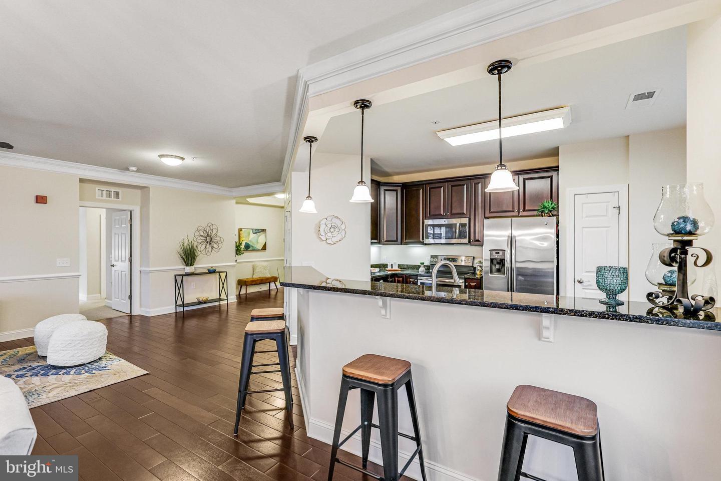 15110 HEATHER MILL LN #201, HAYMARKET, Virginia 20169, 2 Bedrooms Bedrooms, ,2 BathroomsBathrooms,Residential,For sale,15110 HEATHER MILL LN #201,VAPW2107870 MLS # VAPW2107870